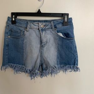 Frayed denim jean shorts
